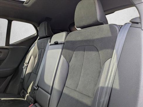 Used 2022 Volvo XC40 T4 R-Design w/ Protection Package Premier image 19