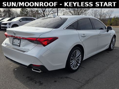 Used 2022 Toyota Avalon Limited w/ Advanced Safety Package image 7