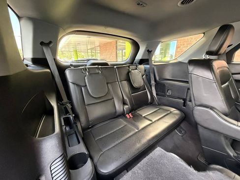 Used 2022 Ford Explorer XLT w/ Equipment Group 202A AWD/4WD image 20