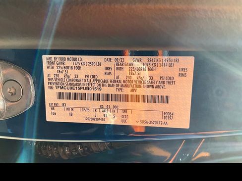 Used 2023 Ford Escape SE FWD image 19