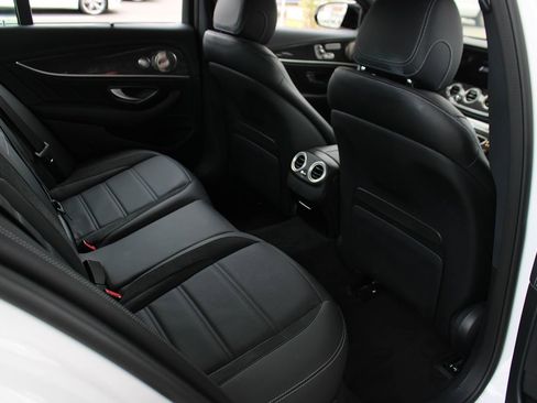 Used 2023 Mercedes-Benz E 53 AMG 4MATIC Sedan image 23