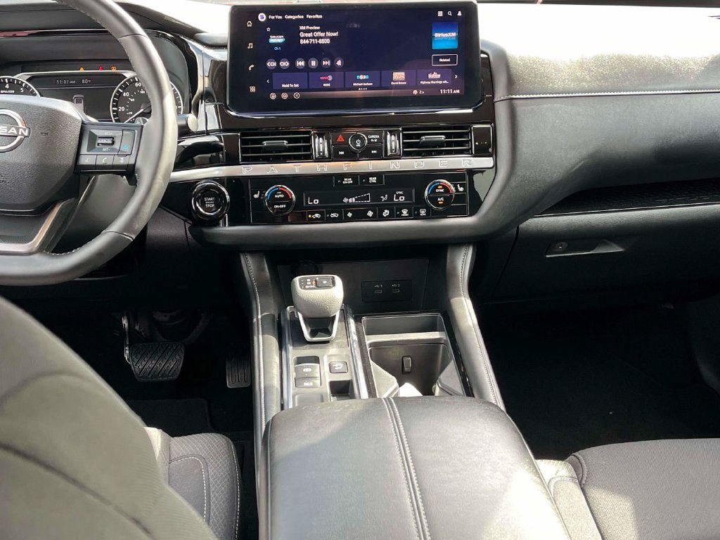 Used 2026 Nissan Pathfinder SV FWD image 13