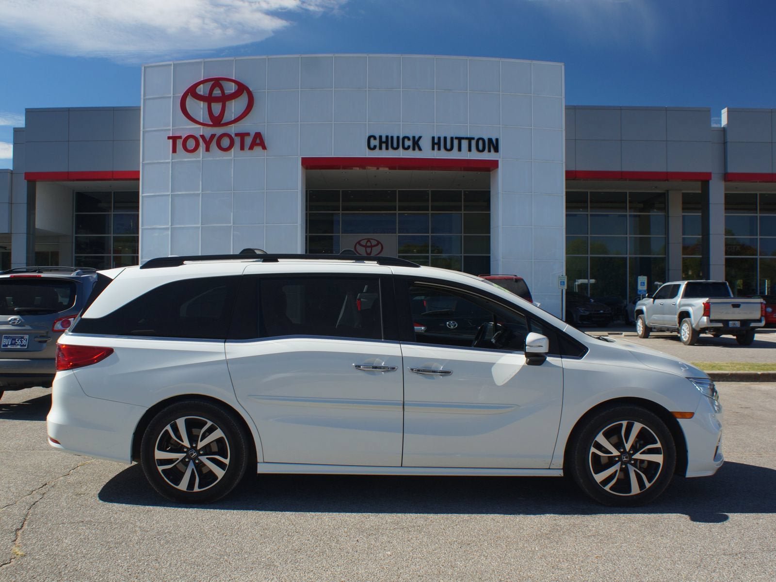 Used 2019 Honda Odyssey Elite image 1