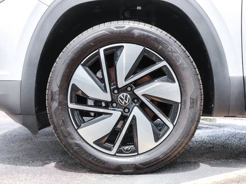 Certified 2024 Volkswagen Atlas SE AWD/4WD image 15