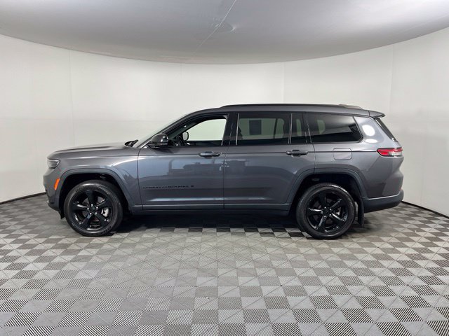 Used 2023 Jeep Grand Cherokee L Laredo AWD/4WD image 4