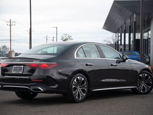 New 2026 Mercedes-Benz E 350 4MATIC Sedan image 8