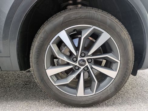 Certified 2024 Audi Q5 2.0T Premium w/ Summer of Audi Package image 30