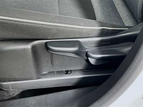 Used 2025 Chevrolet TrailBlazer LT image 11