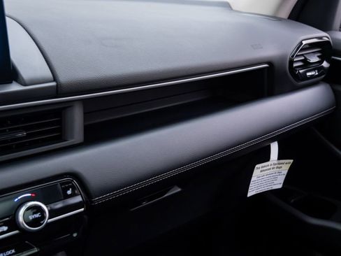 Used 2023 Honda Pilot Touring image 31