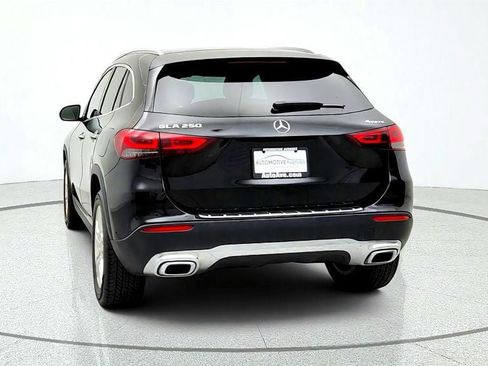 Used 2023 Mercedes-Benz GLA 250 4MATIC w/ Premium Package image 6
