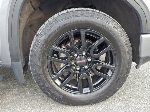 Used 2021 GMC Sierra 1500 Elevation w/ Preferred Package image 8