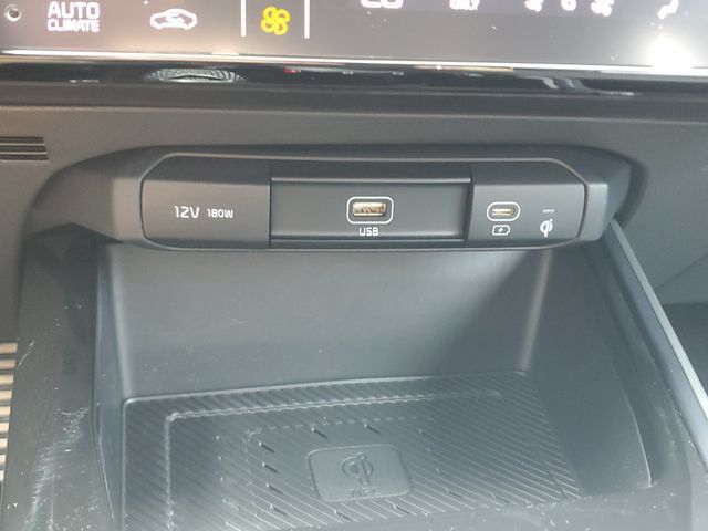 Certified 2023 Kia Niro SX Touring FWD image 28