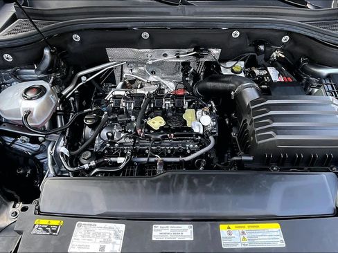 Used 2024 Volkswagen Atlas Cross Sport SE image 30