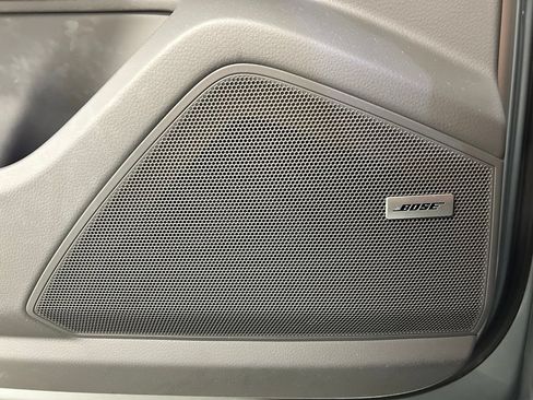 Certified 2020 Porsche Cayenne AWD/4WD image 12