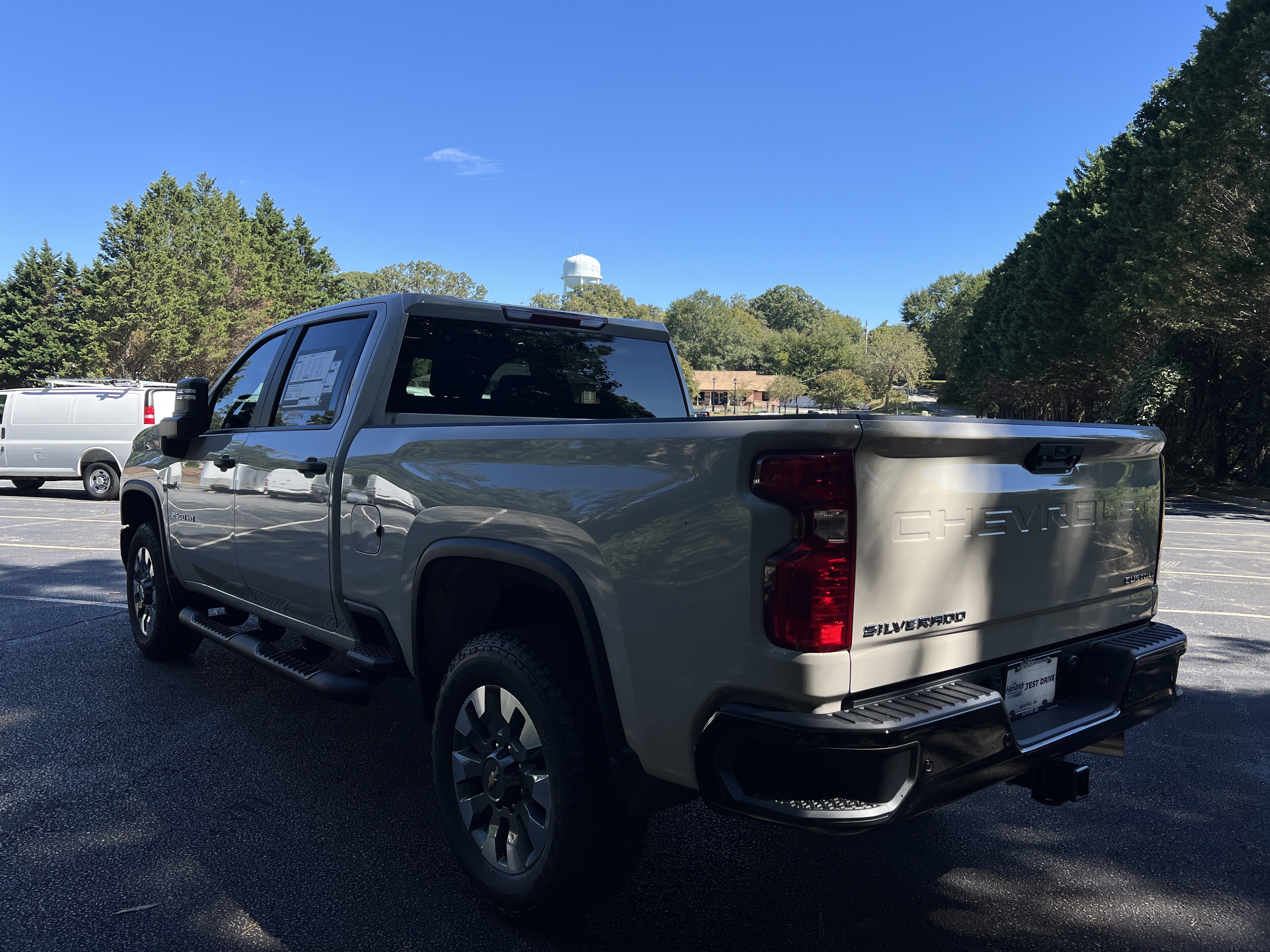 New 2026 Chevrolet Silverado 2500 Custom w/ Custom Value Package AWD/4WD image 7