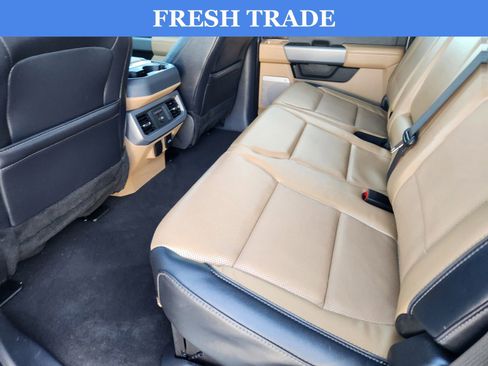 Used 2024 Ford F350 Lariat image 32