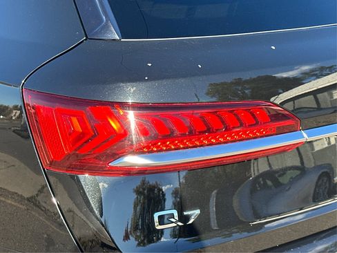 Used 2022 Audi Q7 2.0T Premium image 31