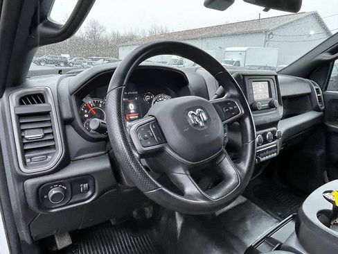 Used 2023 RAM 5500 Tradesman w/ Chrome Appearance Group RWD image 14