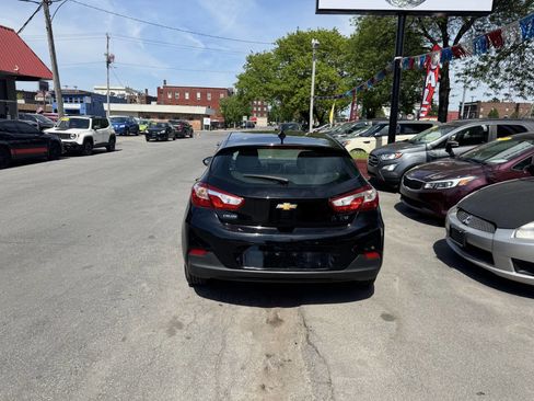Used 2019 Chevrolet Cruze LT FWD image 5