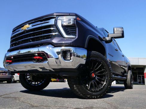 Used 2024 Chevrolet Silverado 3500 LTZ w/ LTZ Plus Package image 55