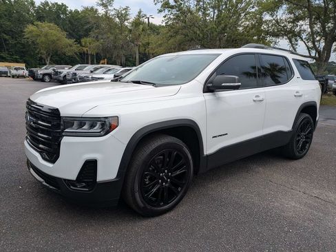 Used 2023 GMC Acadia SLT w/ Elevation Edition FWD image 8