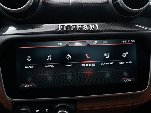 Used 2019 Ferrari Portofino RWD image 42