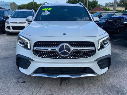 Used 2021 Mercedes-Benz GLB 250 4MATIC image 2