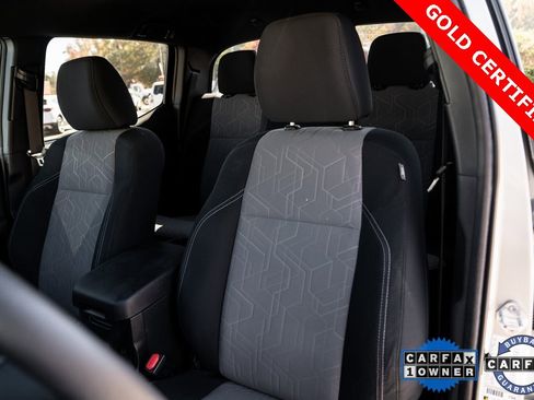 Used 2022 Toyota Tacoma TRD Sport w/ Technology Package image 26