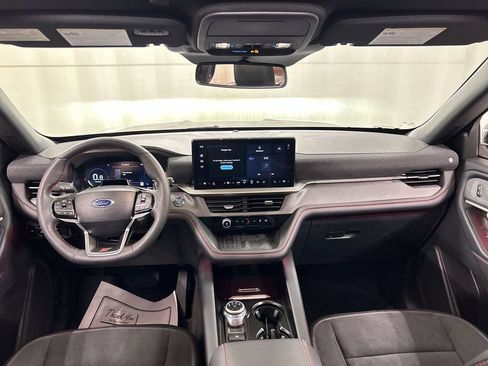 Used 2025 Ford Explorer ST w/ Sun And Sound Package AWD/4WD image 18