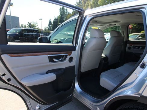 Used 2018 Honda CR-V Touring image 26