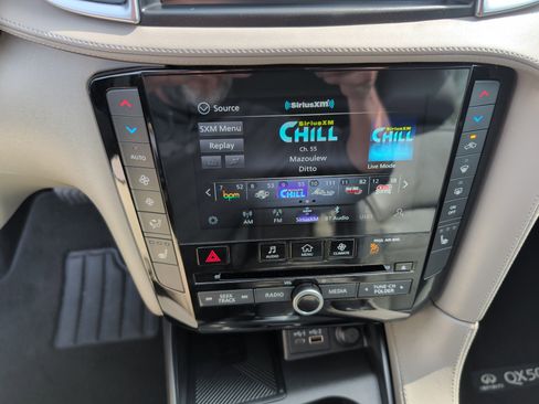 Certified 2025 INFINITI QX50 Luxe w/ Cargo Package image 25