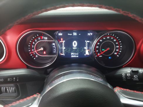 Used 2022 Jeep Wrangler Unlimited Rubicon w/ LED Lighting Group AWD/4WD image 8