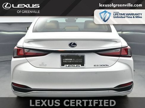 Certified 2022 Lexus ES 300h Ultra Luxury w/ Accessory Package 2 FWD image 7