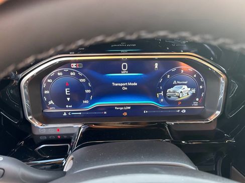 New 2025 Chevrolet Silverado 1500 High Country w/ Technology Package image 18