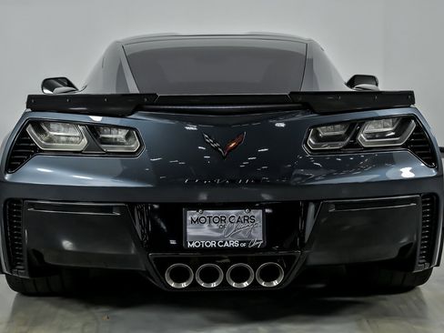 Used 2019 Chevrolet Corvette Z06 RWD image 11