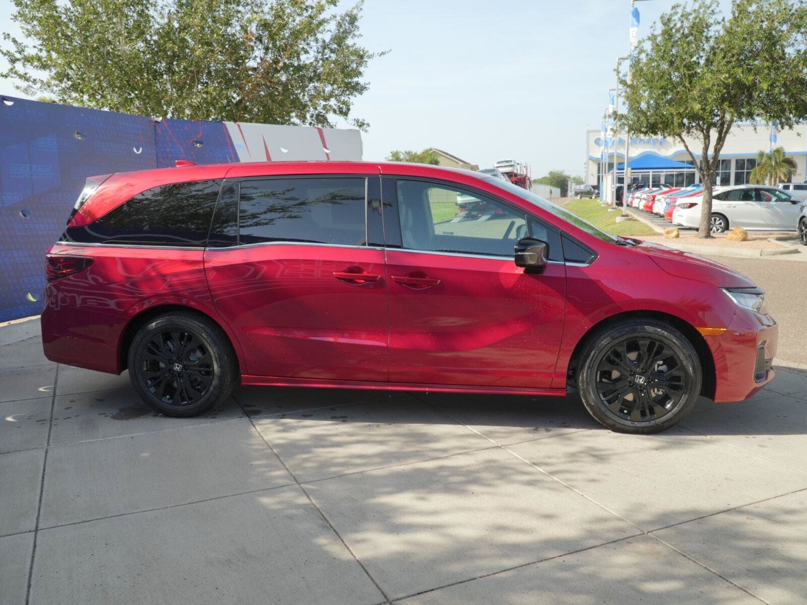 New 2026 Honda Odyssey Sport-L image 4