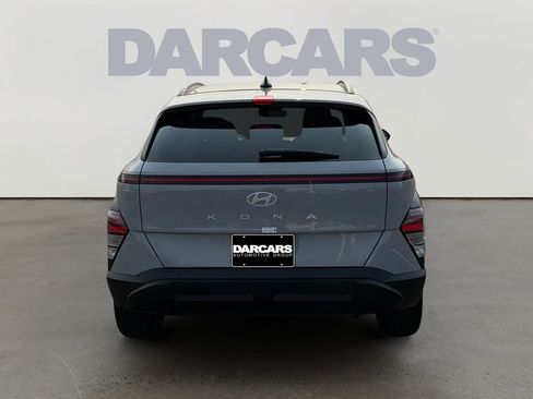 Used 2025 Hyundai Kona SEL image 6