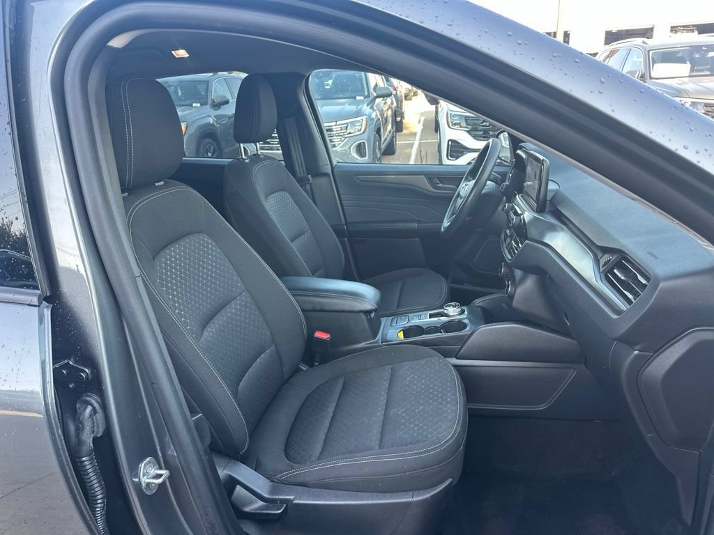 Used 2025 Ford Escape Active FWD image 29