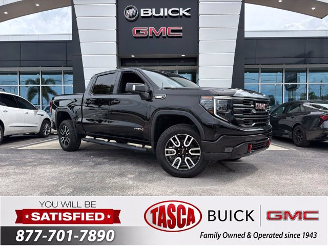 Used 2022 GMC Sierra 1500 AT4 w/ AT4 Preferred Package AWD/4WD image 1