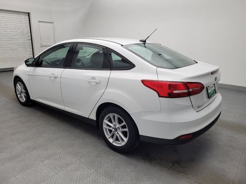 Used 2018 Ford Focus SE image 3