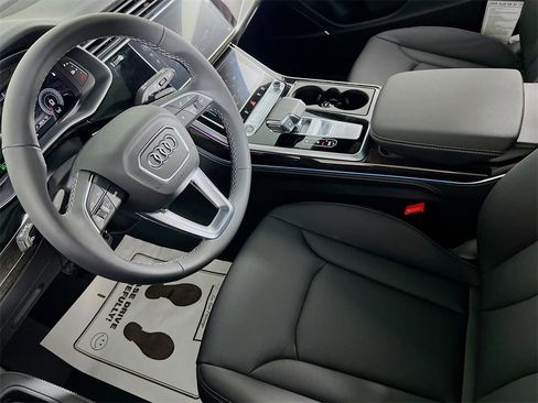 New 2026 Audi Q8 Premium Plus image 23