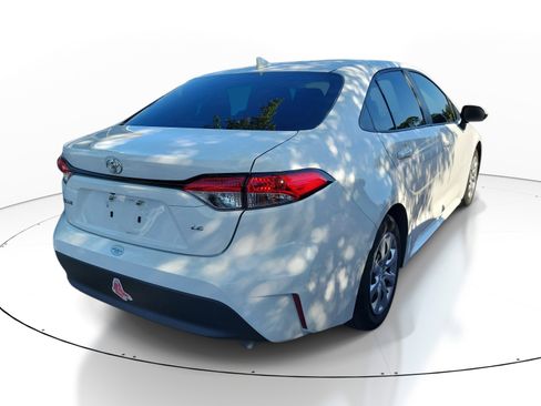 Used 2023 Toyota Corolla LE FWD image 6