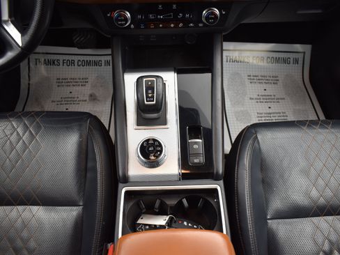 Used 2022 Mitsubishi Outlander SEL image 15