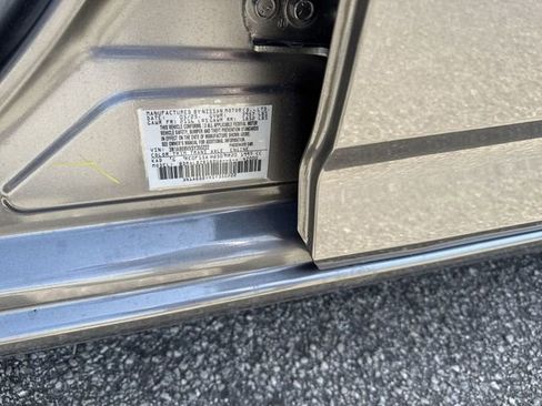 Used 2025 Nissan Sentra S image 33