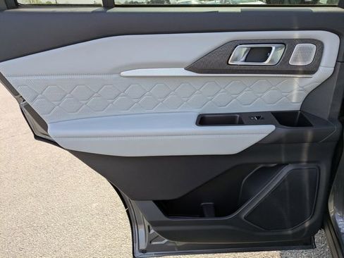 New 2026 Ford Explorer Platinum AWD/4WD image 27