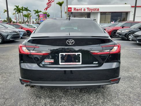 Used 2026 Toyota Camry SE FWD image 10