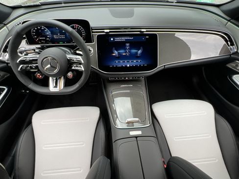 New 2026 Mercedes-Benz E 53 AMG e 4MATIC Sedan image 31