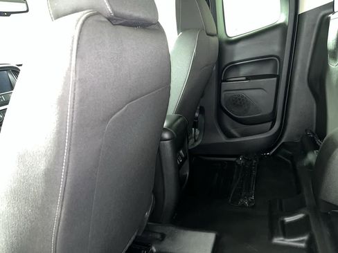 Used 2022 Chevrolet Colorado LT w/ Fleet Safety Package image 24