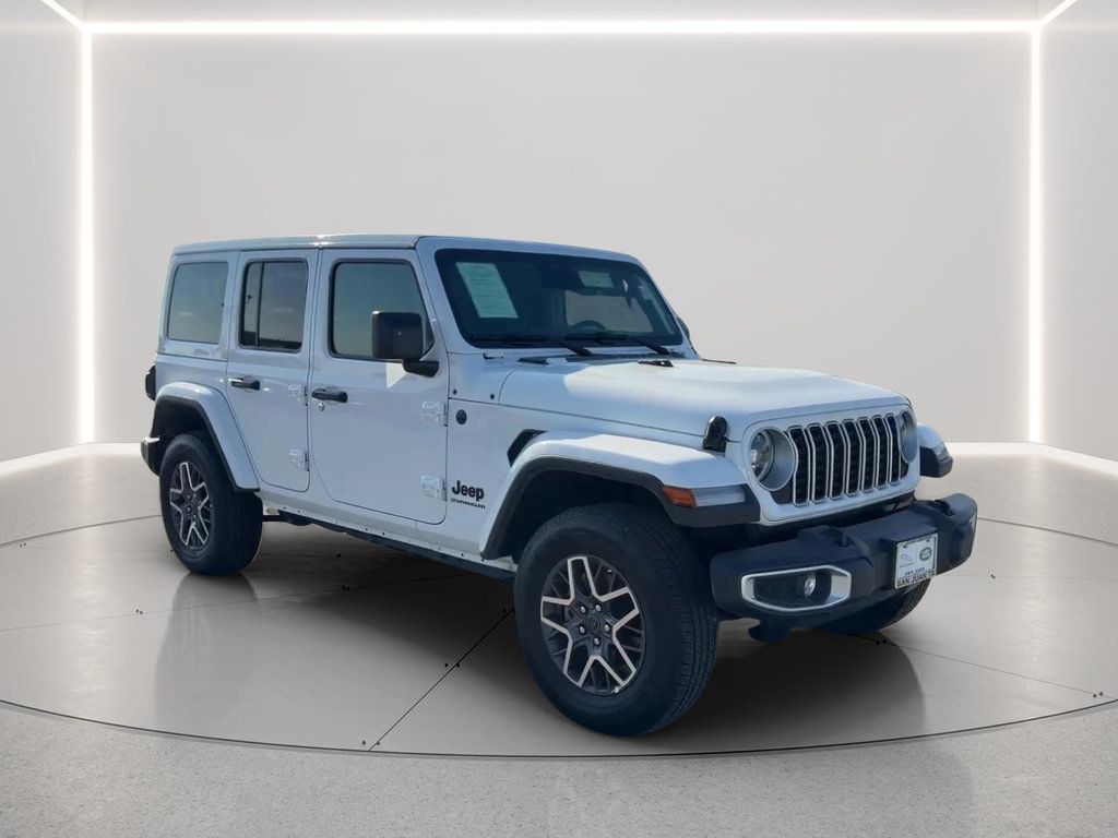 Used 2026 Jeep Wrangler Unlimited Sahara AWD/4WD image 3