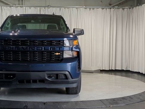 Used 2021 Chevrolet Silverado 1500 Custom w/ Safety Confidence Package AWD/4WD image 3